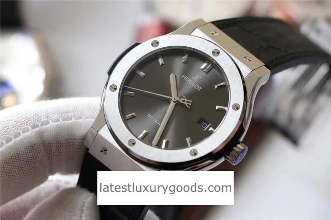 Hublot Classic Fusion Titanium Replica: Design, Quality, and Features - 2